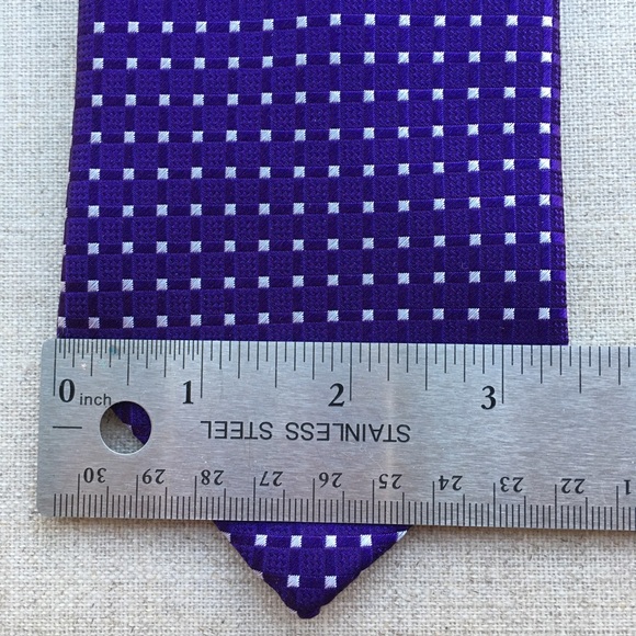 Donald Trump Purple Geometric Pattern Silk Tie - Picture 2 of 5
